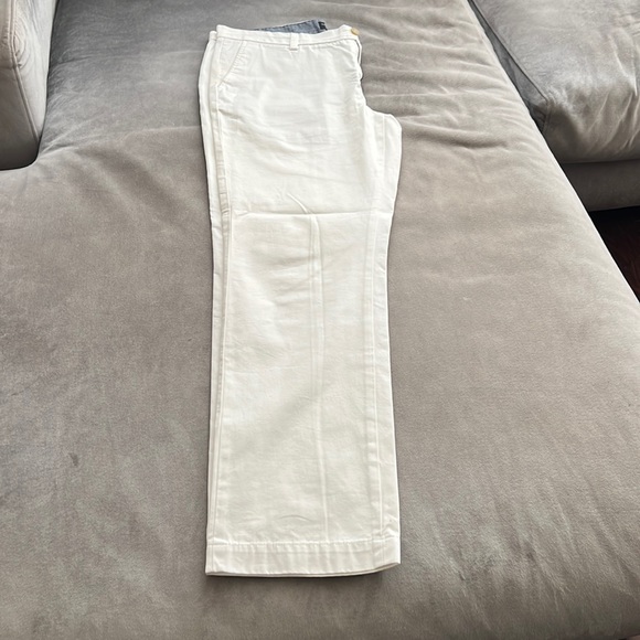 Banana Republic | White Aiden Chino Pants | 100% Cotton | Size 34W x 32 L | - Picture 3 of 11